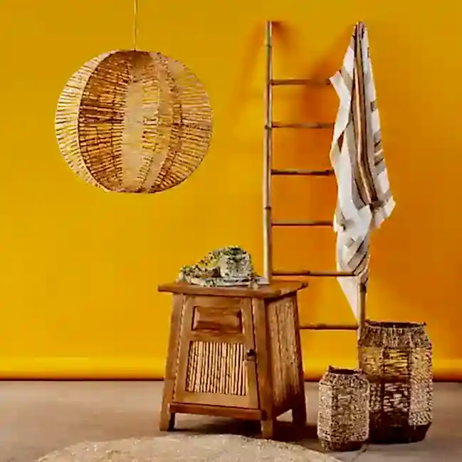 Resim GİRNE KOMODİN